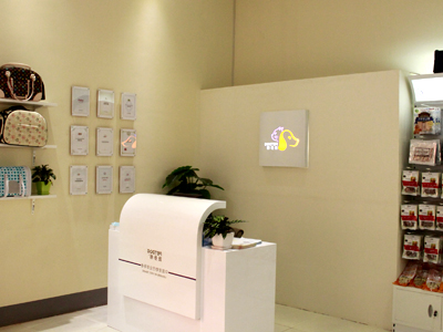 1452658731146214.jpg 样板店店内-1.jpg